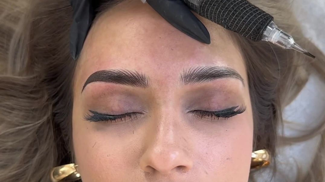 SOMBREADO DE CEJAS CORRECTO - Cap 37